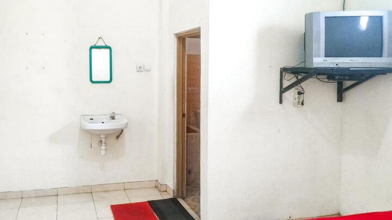 Villa Al Barokah Syariah Family Mitra Reddoorz Near Sarangan Lake Exterior foto